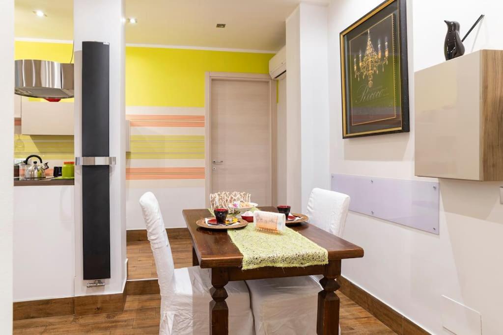 Апартаменти Lily'S - Near Harbor And Downtown With Terrace - Italy Flat Vacation Генуя Екстер'єр фото