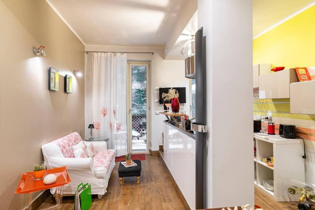 Апартаменти Lily'S - Near Harbor And Downtown With Terrace - Italy Flat Vacation Генуя Екстер'єр фото