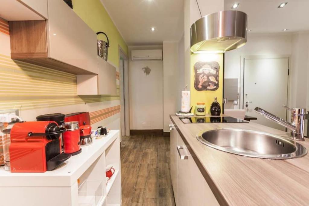 Апартаменти Lily'S - Near Harbor And Downtown With Terrace - Italy Flat Vacation Генуя Екстер'єр фото